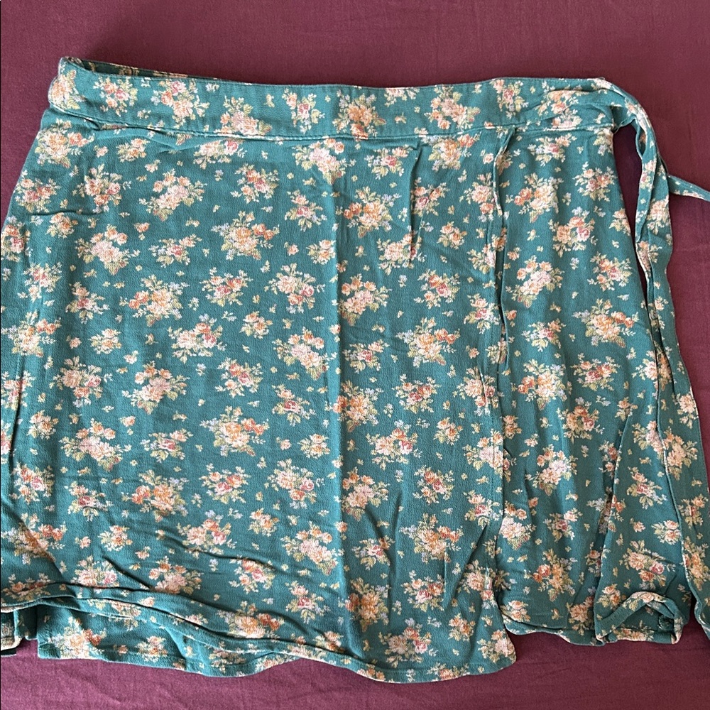 American Eagle Outfitters Floral Teal Skort
